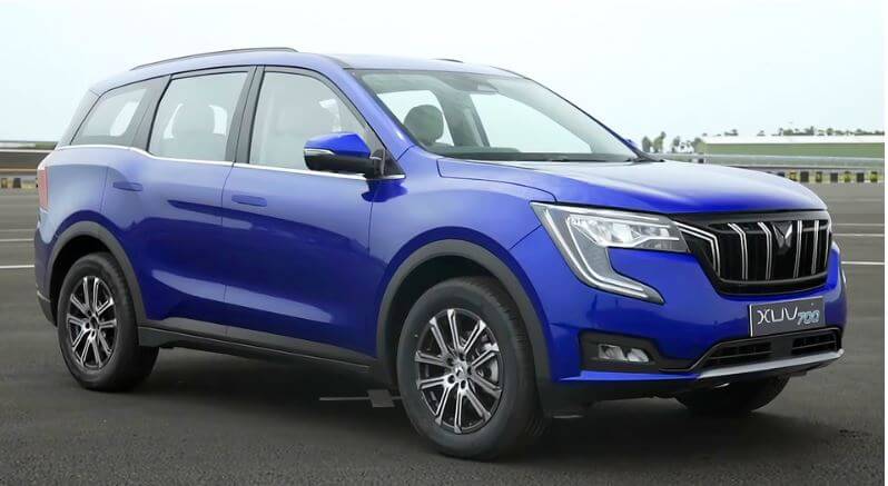 Mahindra XUV 7XO 2026 facelift SUV exterior and interior design, triple screen dashboard, features, engine, price India